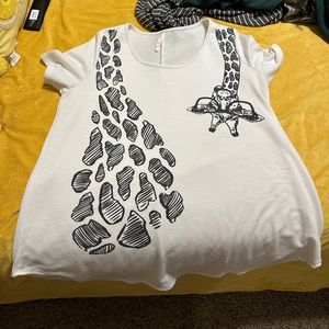 Cute giraffe top